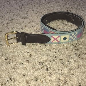 Vineyard Vines blue nautical flag needlepoint belt